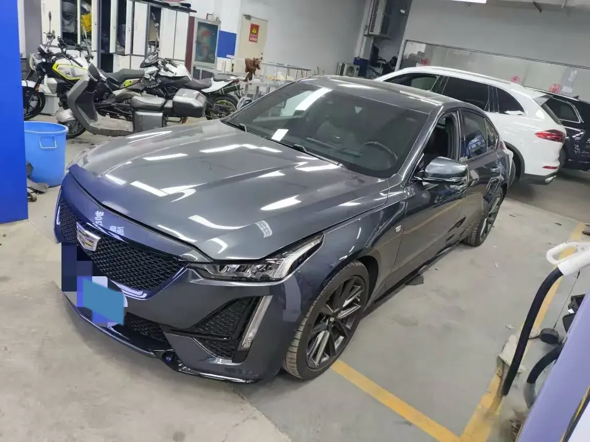 2021 Cadillac CT5 2.0T 237HP L4 10AT