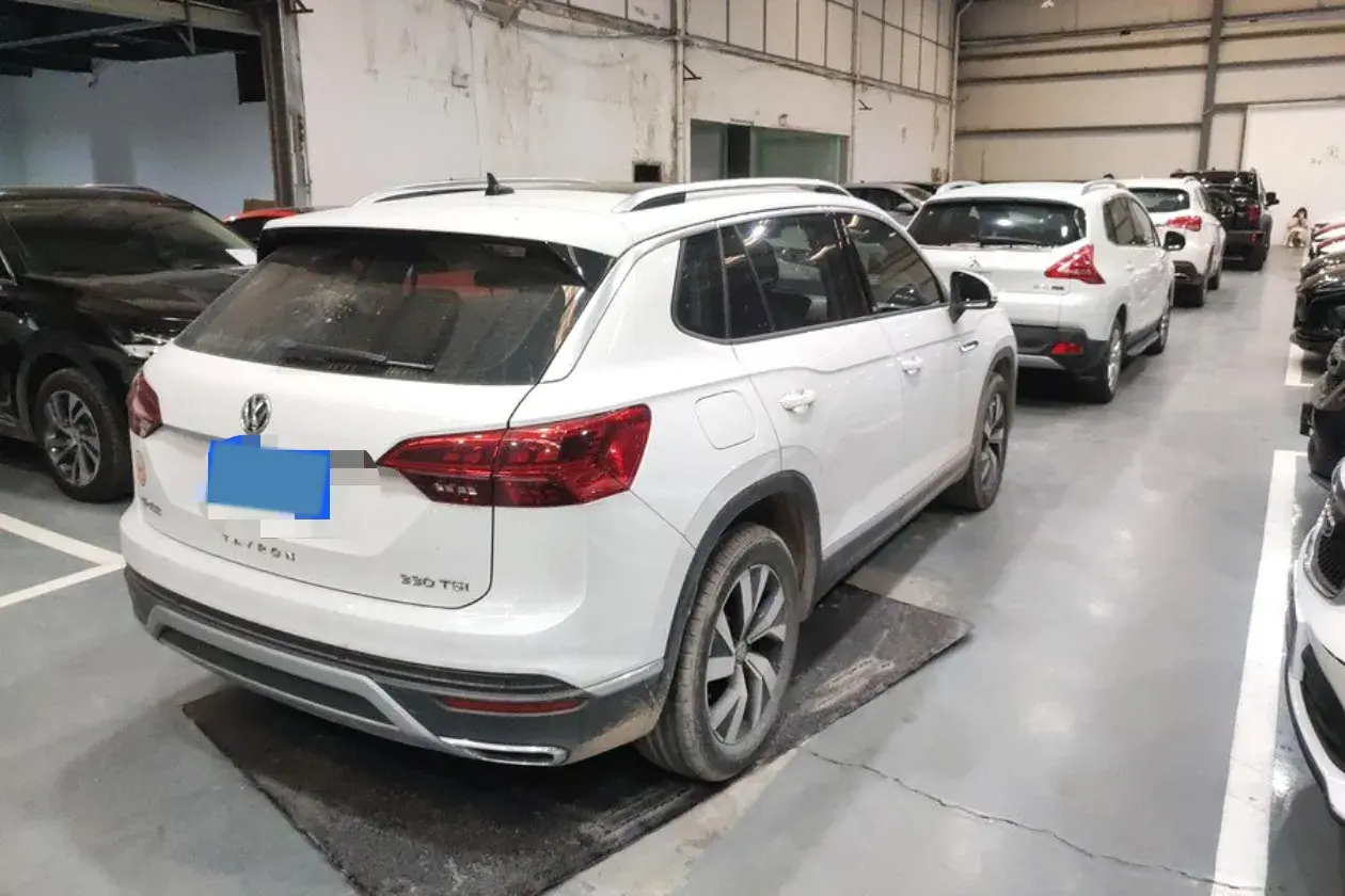 2021 VOLKSWAGEN TAYRON thumbnail 2