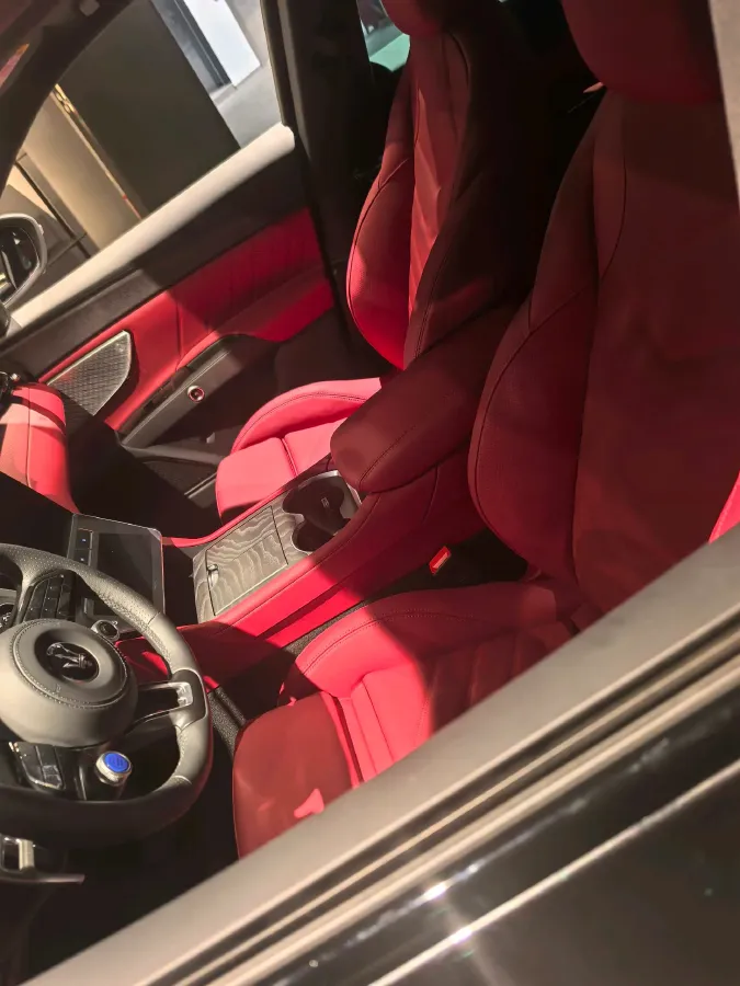 2024 Maserati Grecale 3.0T 530HP V6 8AT,autocango,china used car exporter,china ev exporter,chinese used car exporter,chinese used ev exporter