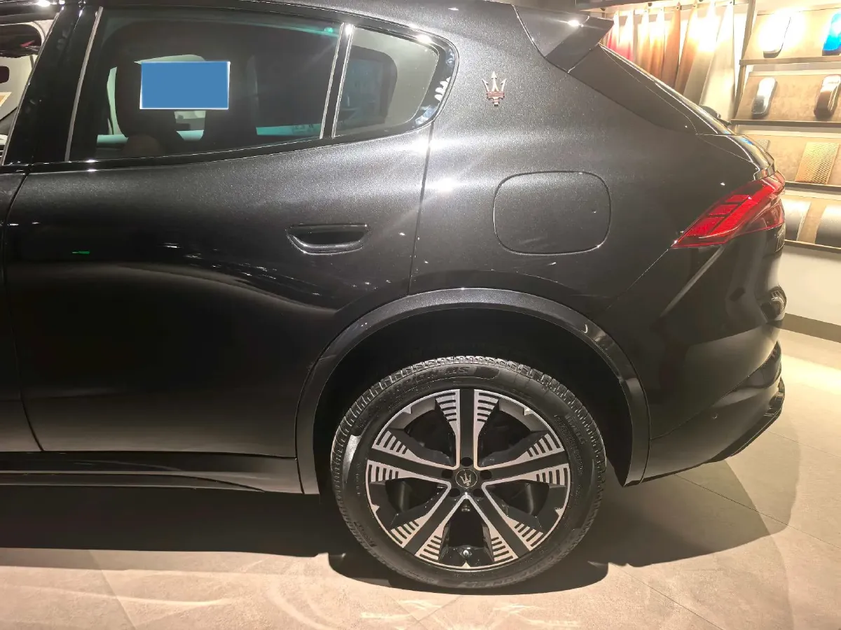 2024 Maserati Grecale 3.0T 530HP V6 8AT,autocango,china used car exporter,china ev exporter,chinese used car exporter,chinese used ev exporter