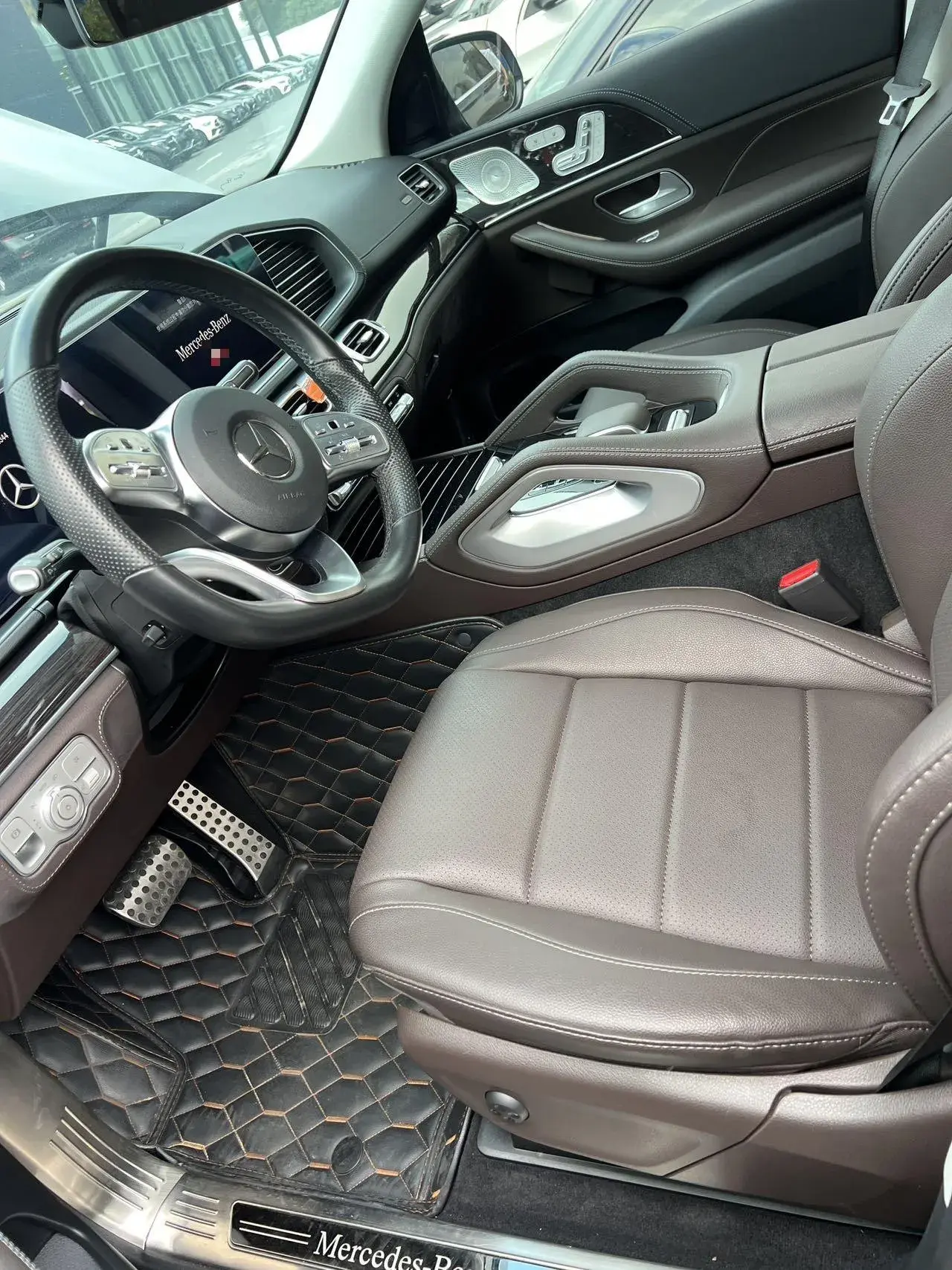 2023 MERCEDES-BENZ GLS thumbnail 2