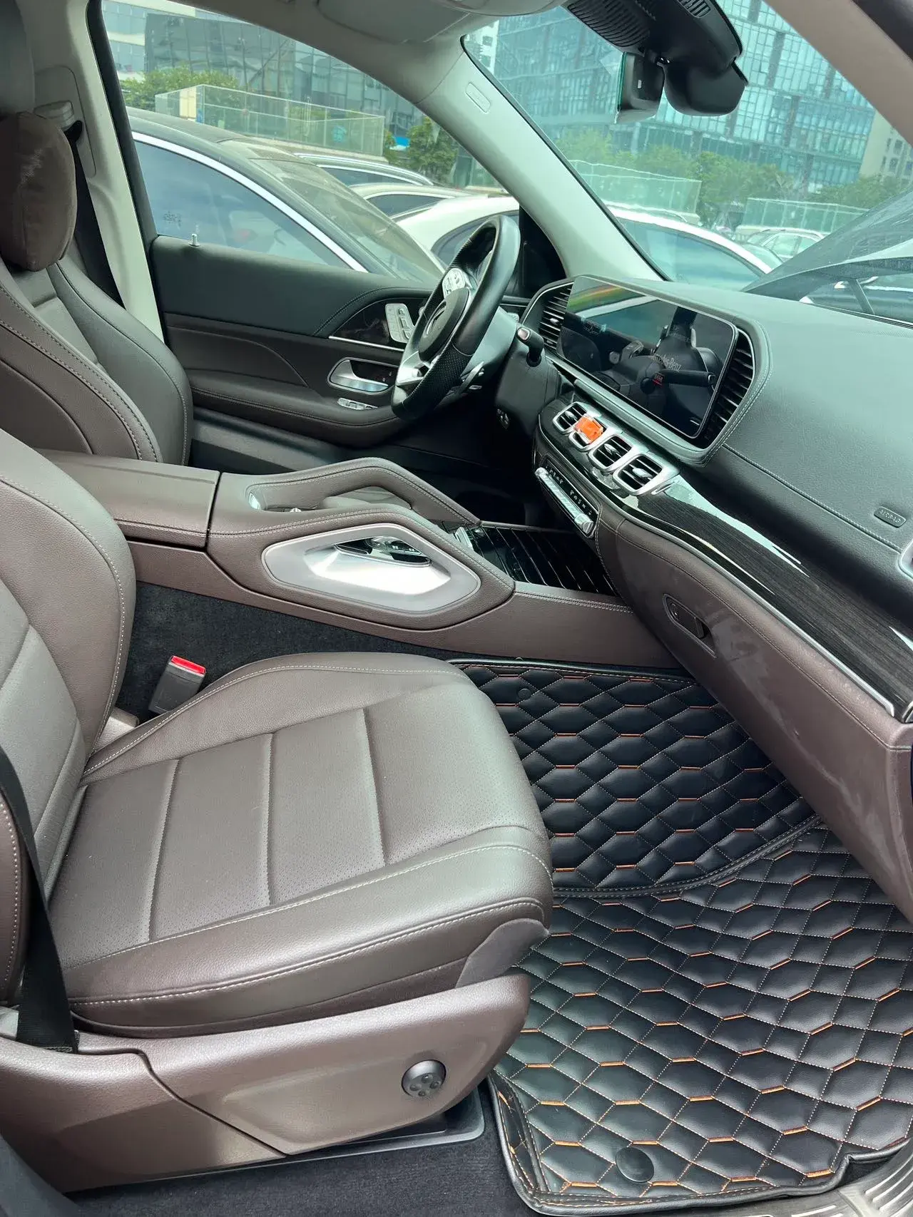 2023 MERCEDES-BENZ GLS thumbnail 3