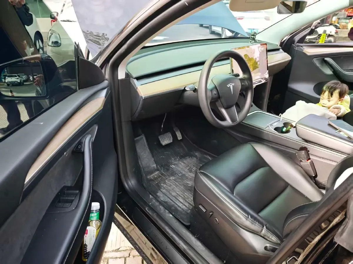 2022 Tesla Model Y BEV 60KWH,autocango,china used car exporter,china ev exporter,chinese used car exporter,chinese used ev exporter