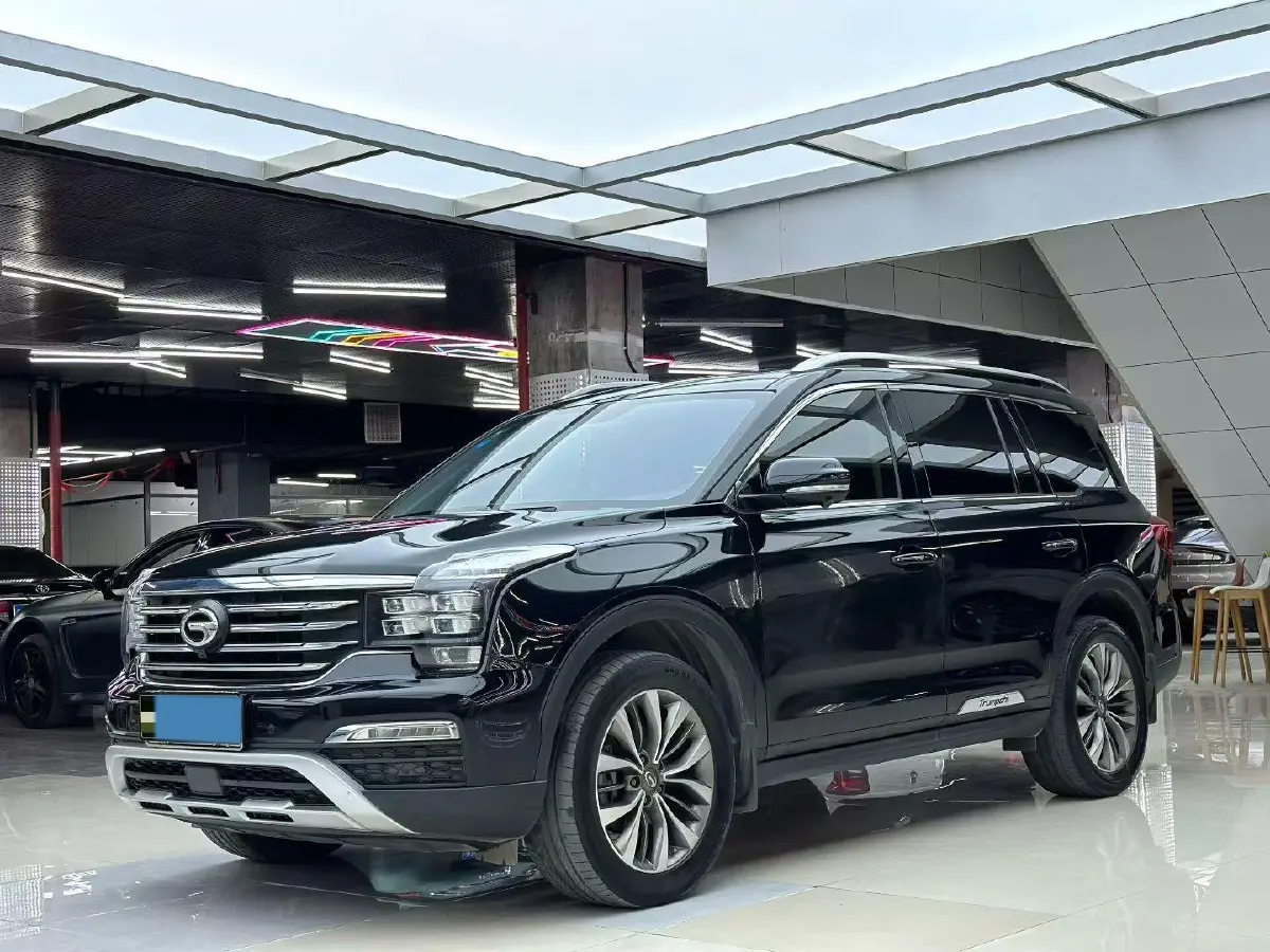 2017 GAC Trumpchi GS8 2.0T 201HP L4 6AT