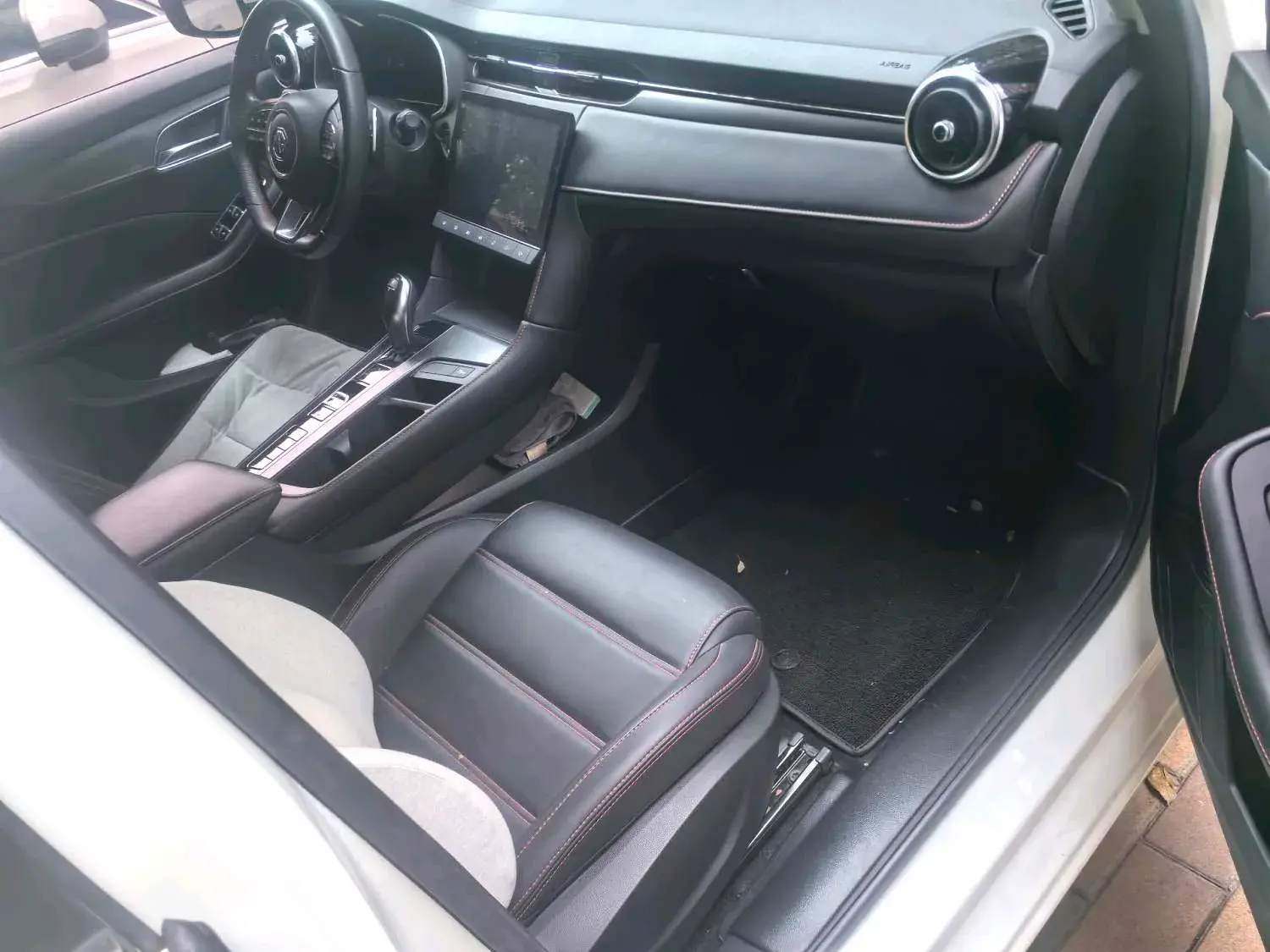 2021 MG MG6 thumbnail 4