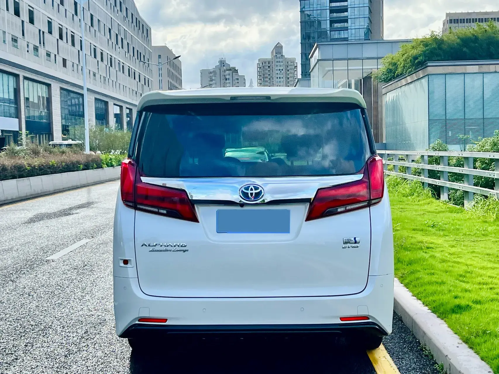 2020 TOYOTA ALPHARD thumbnail 4