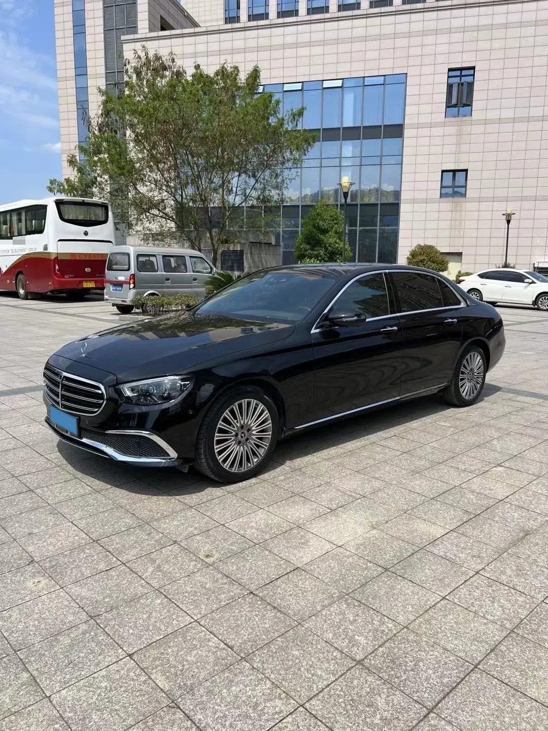 2022 MERCEDES-BENZ E view 1