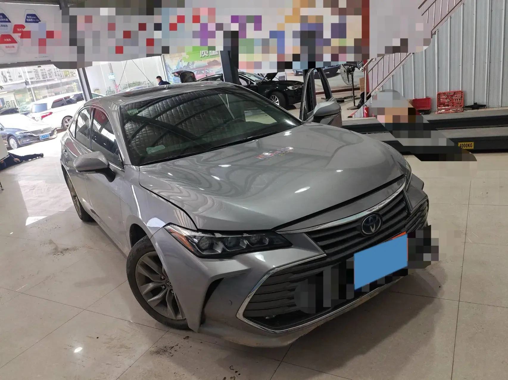 2019 TOYOTA AVALON thumbnail 4