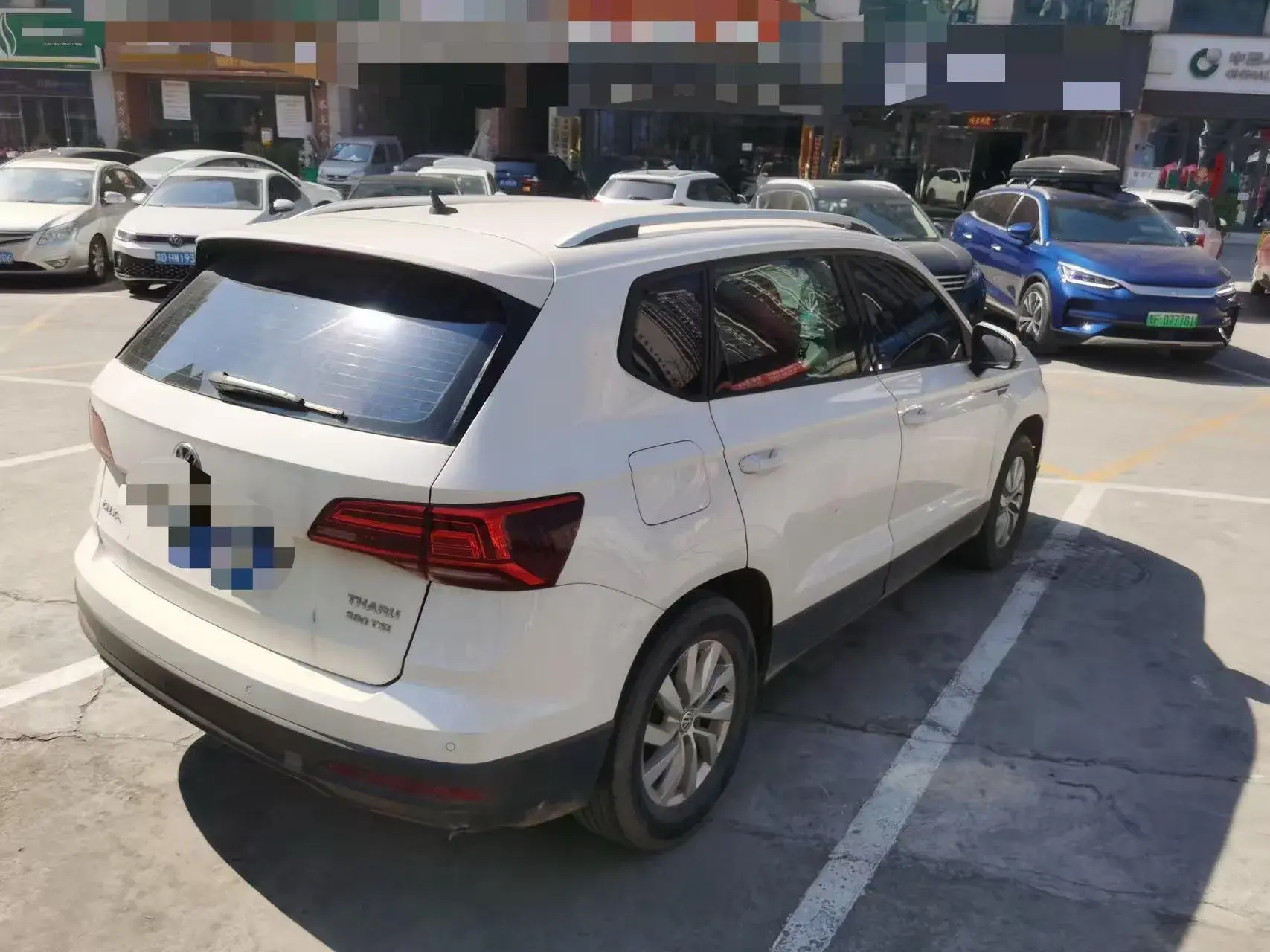 2019 VOLKSWAGEN THARU thumbnail 2