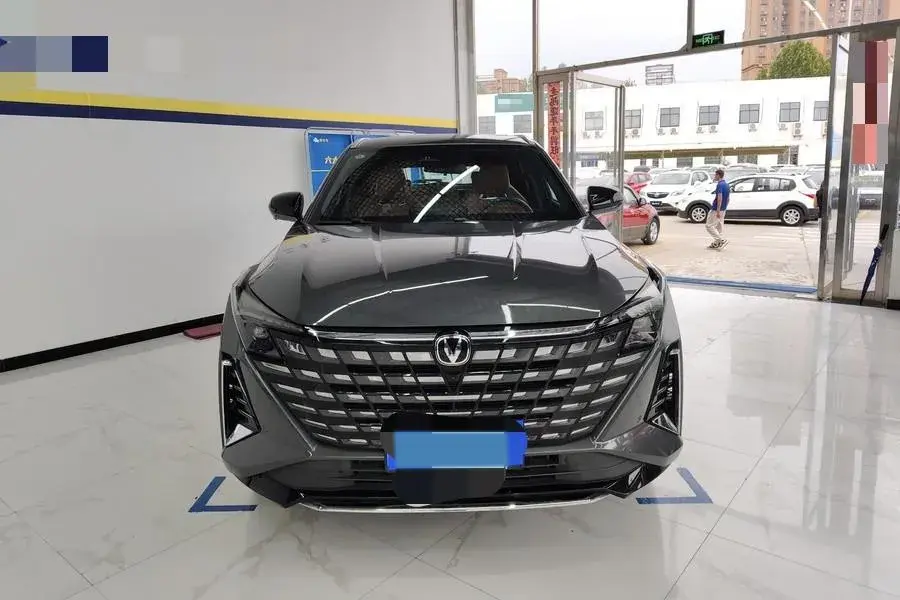 2025 CHANGAN UNI-Z thumbnail 3