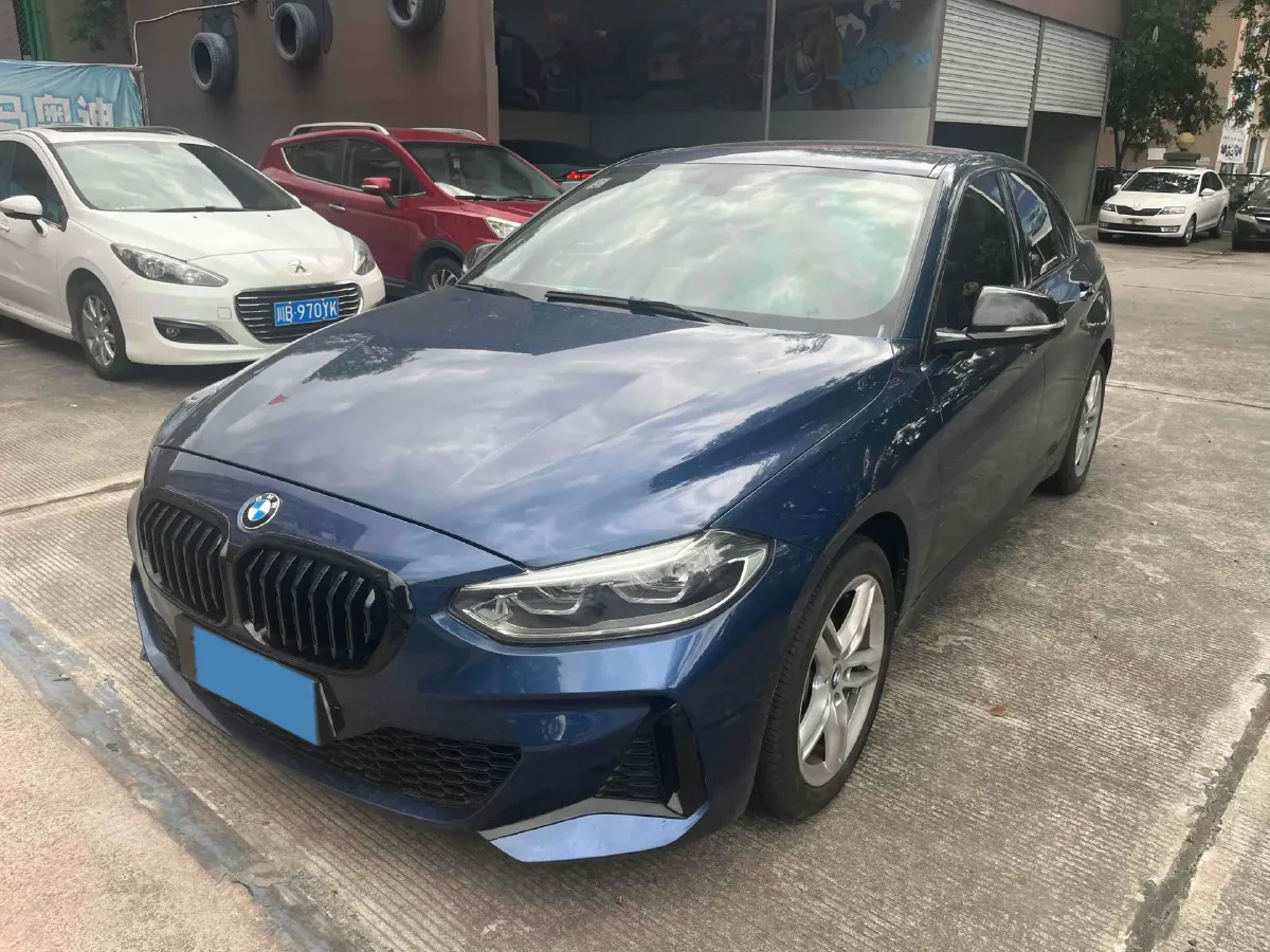 2021 BMW 1 Series 1.5T 140HP L3 7DCT,autocango,china used car exporter,china ev exporter,chinese used car exporter,chinese used ev exporter
