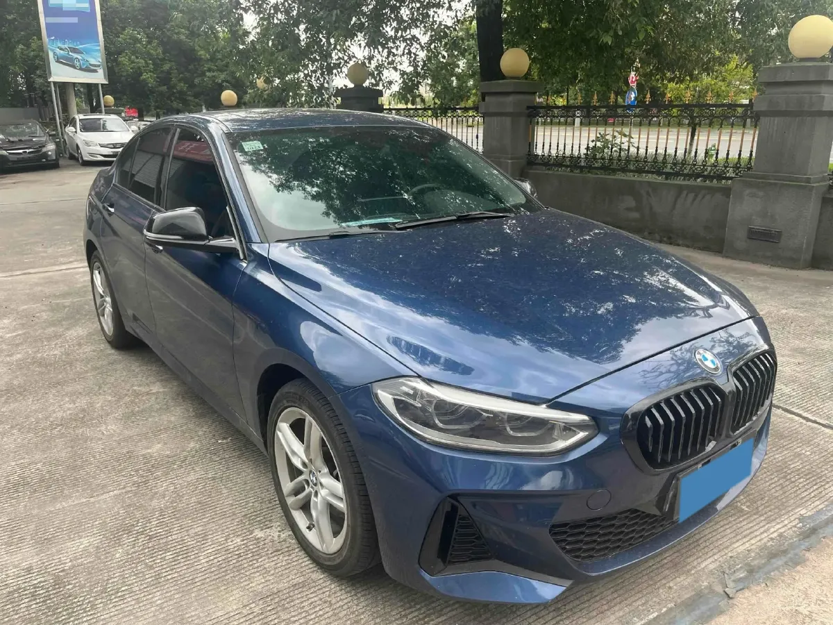 2021 BMW 1 Series 1.5T 140HP L3 7DCT,autocango,china used car exporter,china ev exporter,chinese used car exporter,chinese used ev exporter