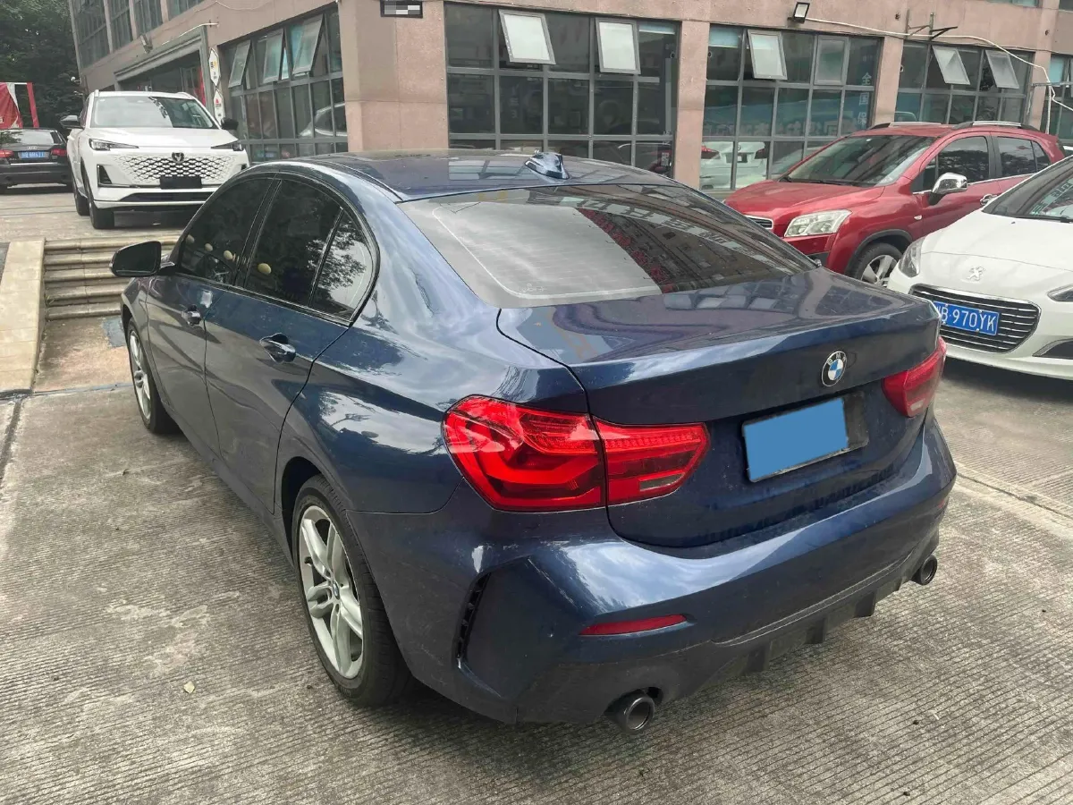 2021 BMW 1 Series 1.5T 140HP L3 7DCT,autocango,china used car exporter,china ev exporter,chinese used car exporter,chinese used ev exporter
