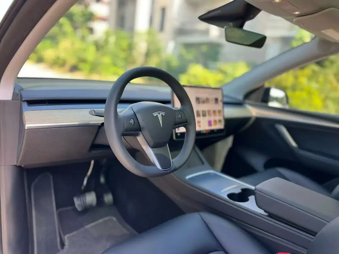 2022 TESLA MODEL thumbnail 2