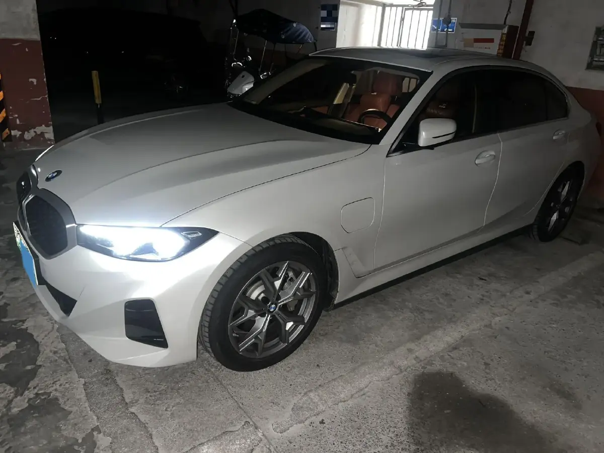 2025 BMW i3 BEV 70KWH