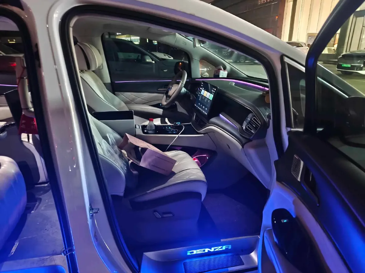 2023 Denza N8 1.5T 139HP L4 E-CVT PHEV 45.8KWH,autocango,china used car exporter,china ev exporter,chinese used car exporter,chinese used ev exporter