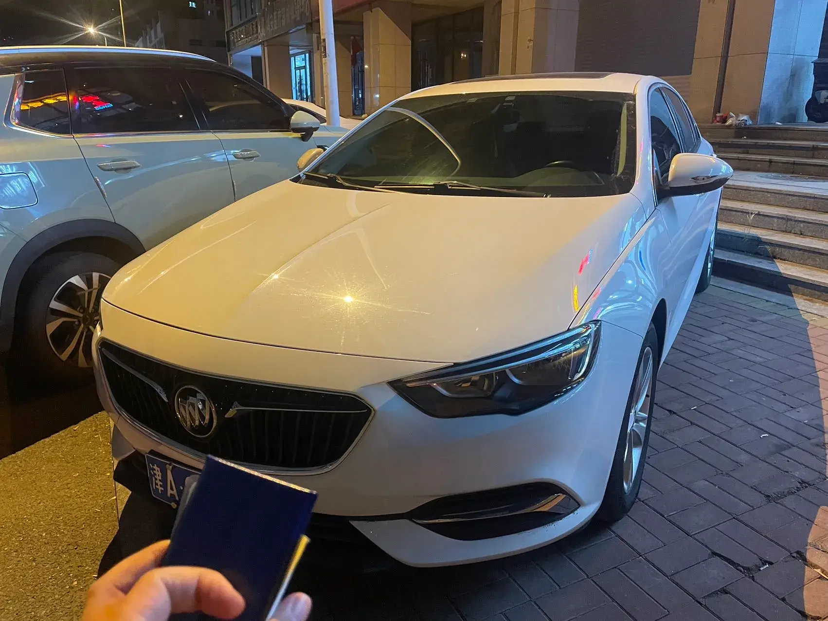 2019 BUICK REGAL view 1