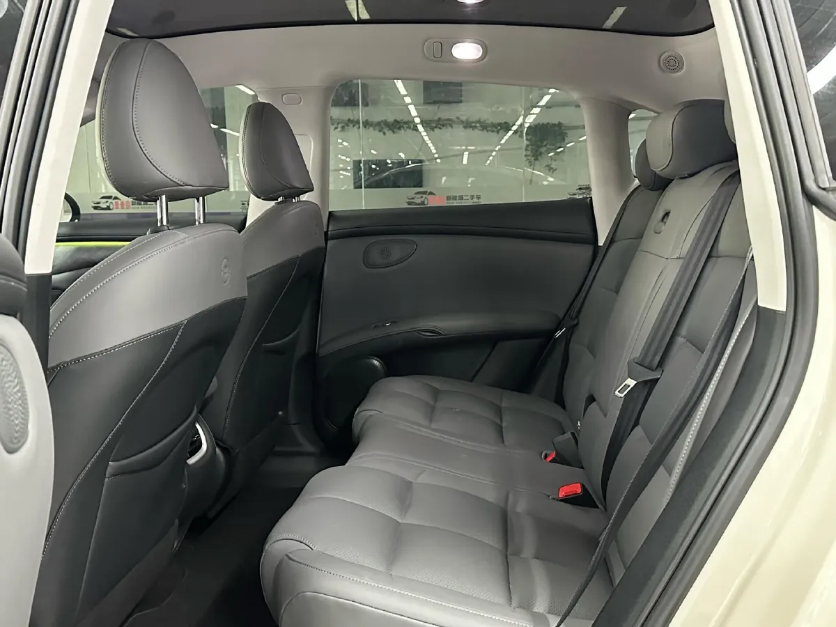 2023 IM LS7 BEV 90KWH,autocango,china used car exporter,china ev exporter,chinese used car exporter,chinese used ev exporter