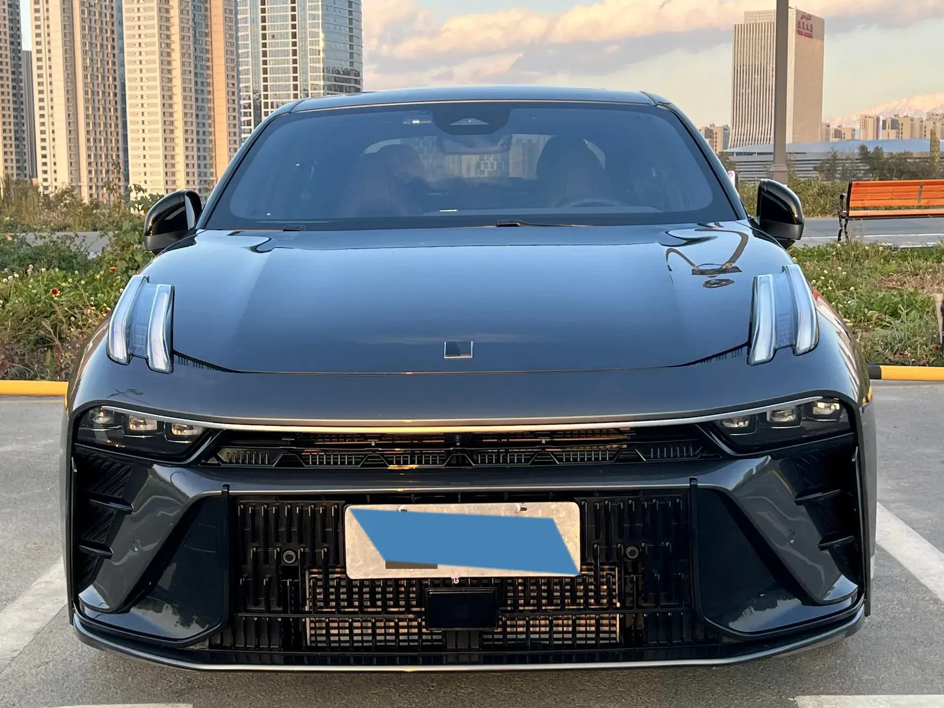 2023 LYNK&CO 03 thumbnail 3