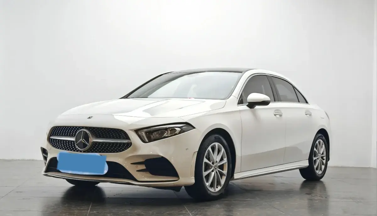 2022 MERCEDES-BENZ A view 1