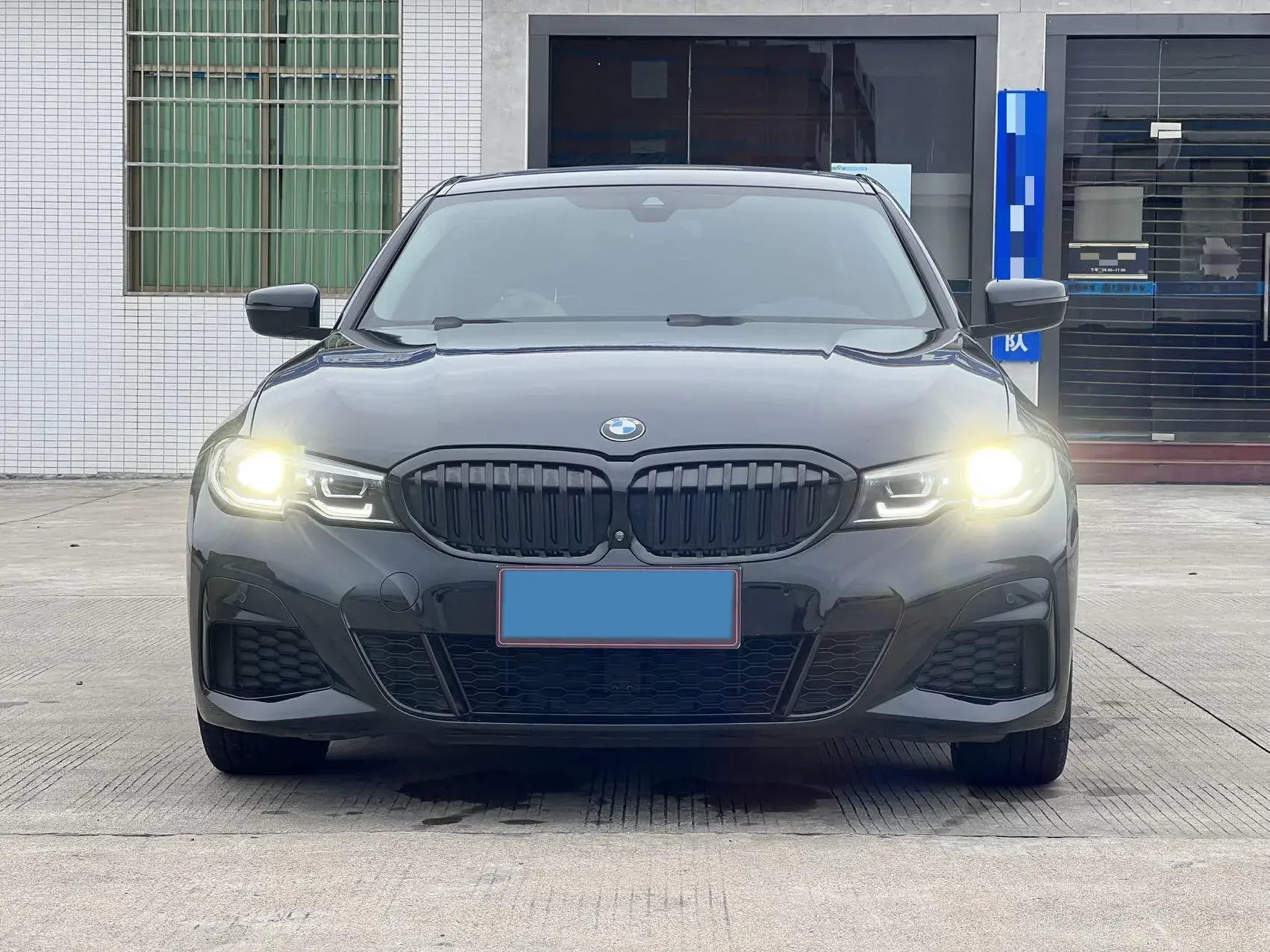 2020 BMW 3 thumbnail 2