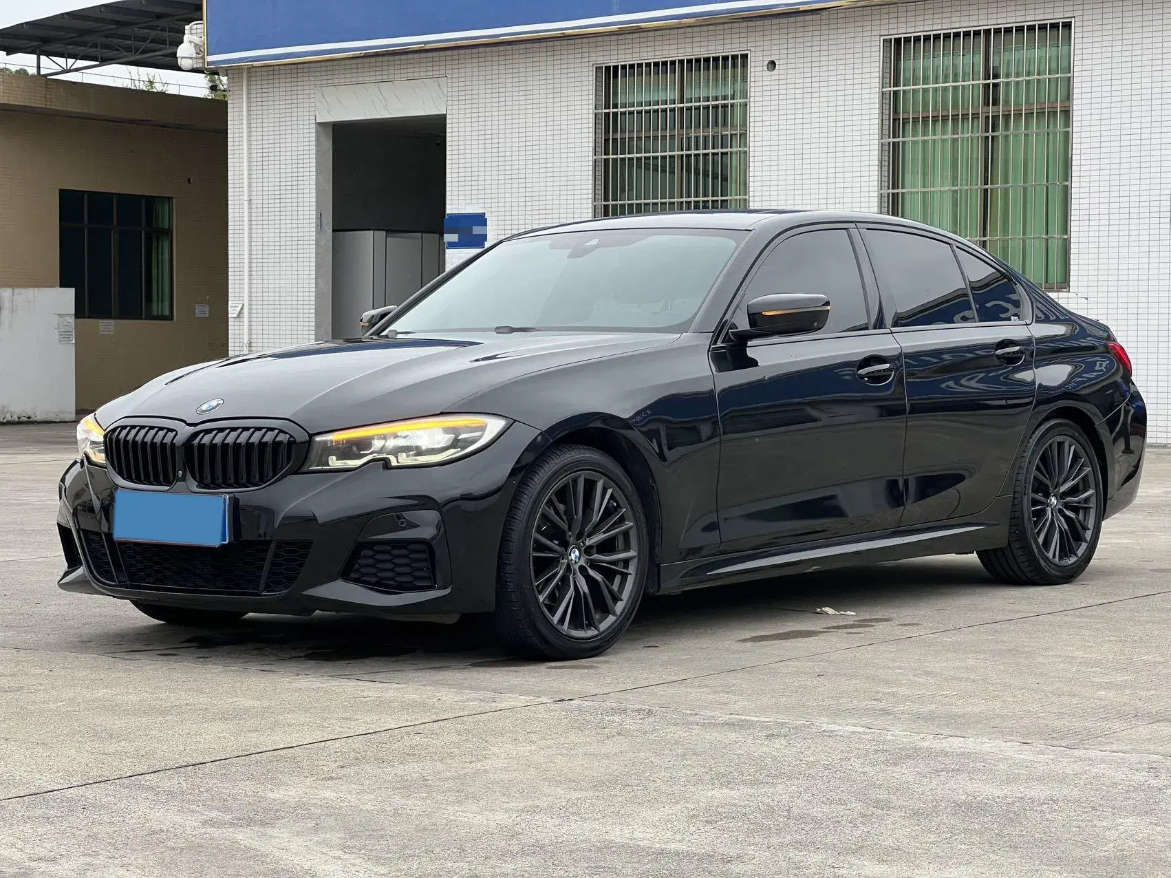 2020 BMW 3 view 1