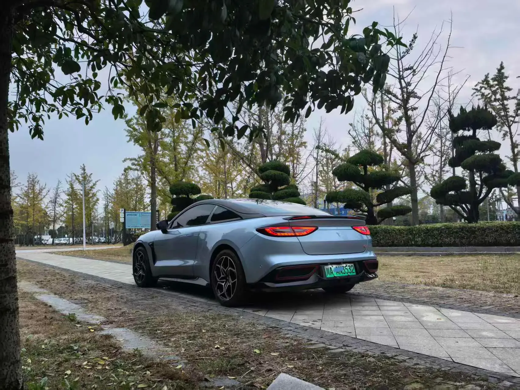 2023 NETA GT thumbnail 4