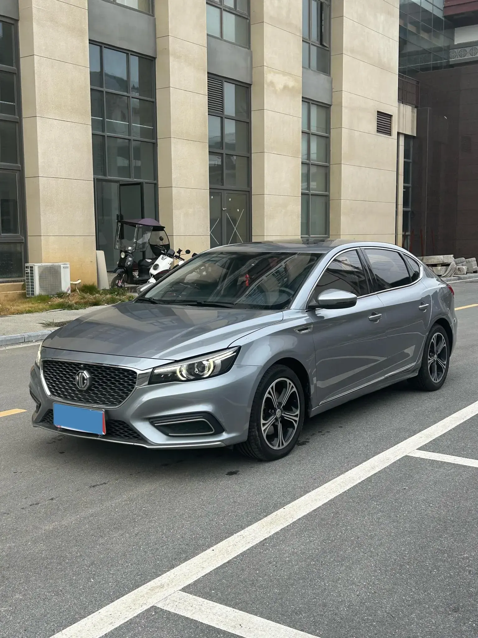 2018 MG MG6 view 1