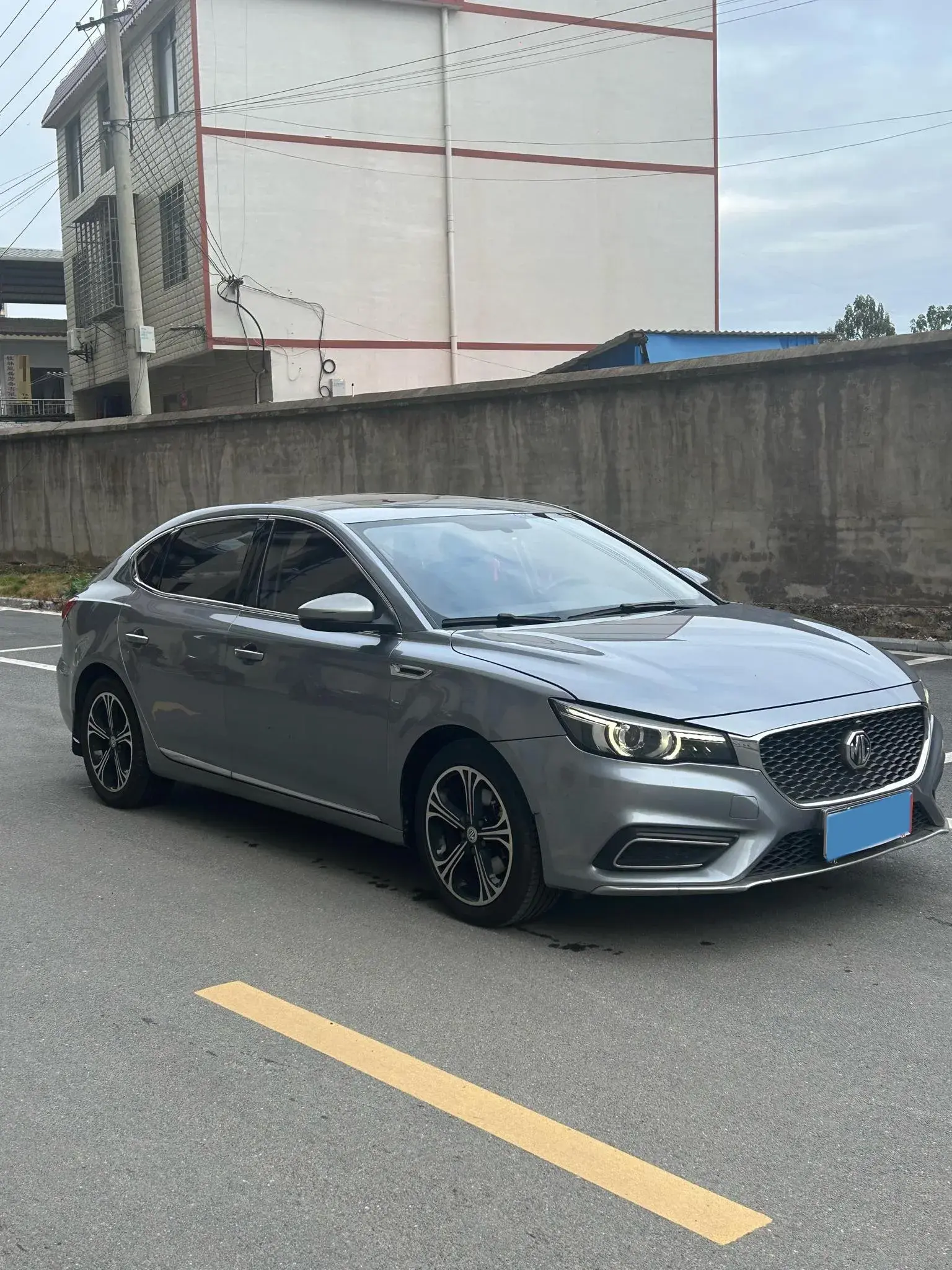 2018 MG MG6 thumbnail 3