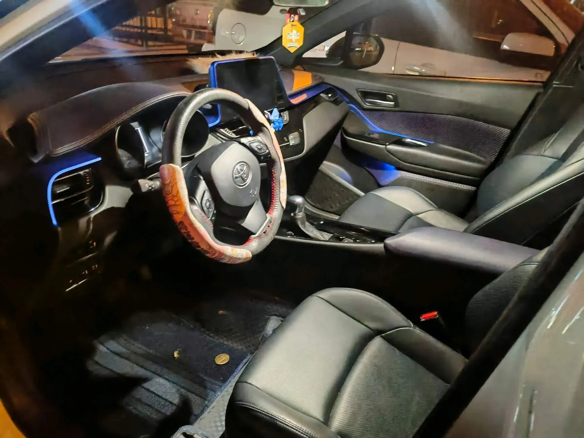 2020 TOYOTA C-HR thumbnail 4