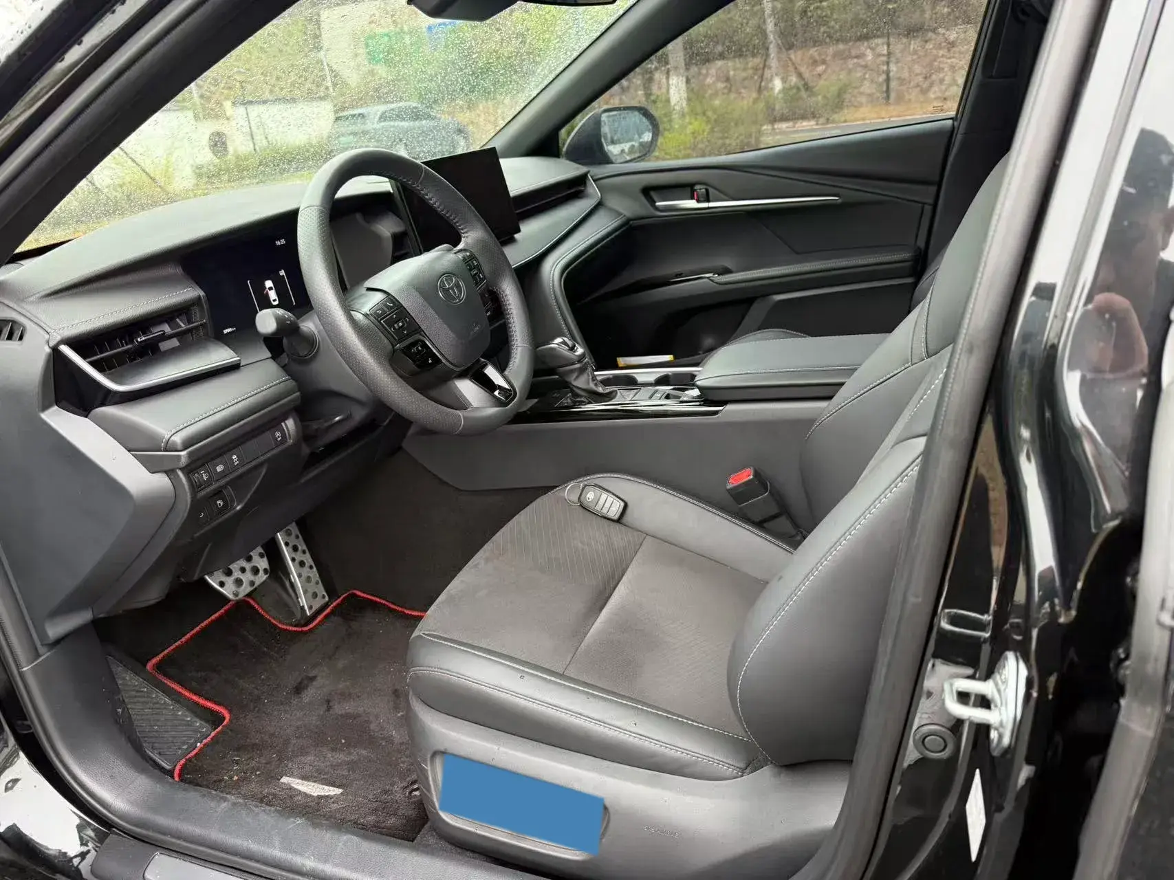 2024 TOYOTA CAMRY thumbnail 4