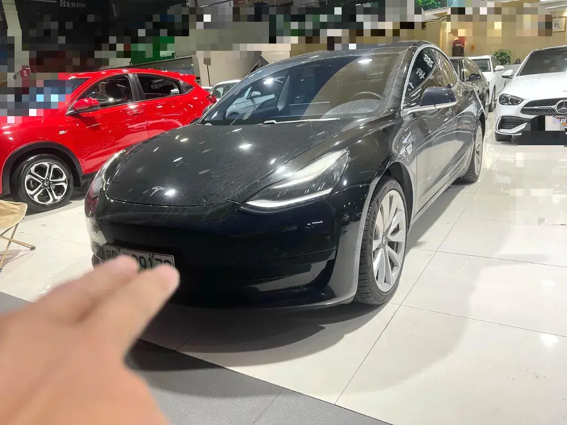 2019 TESLA MODEL view 1
