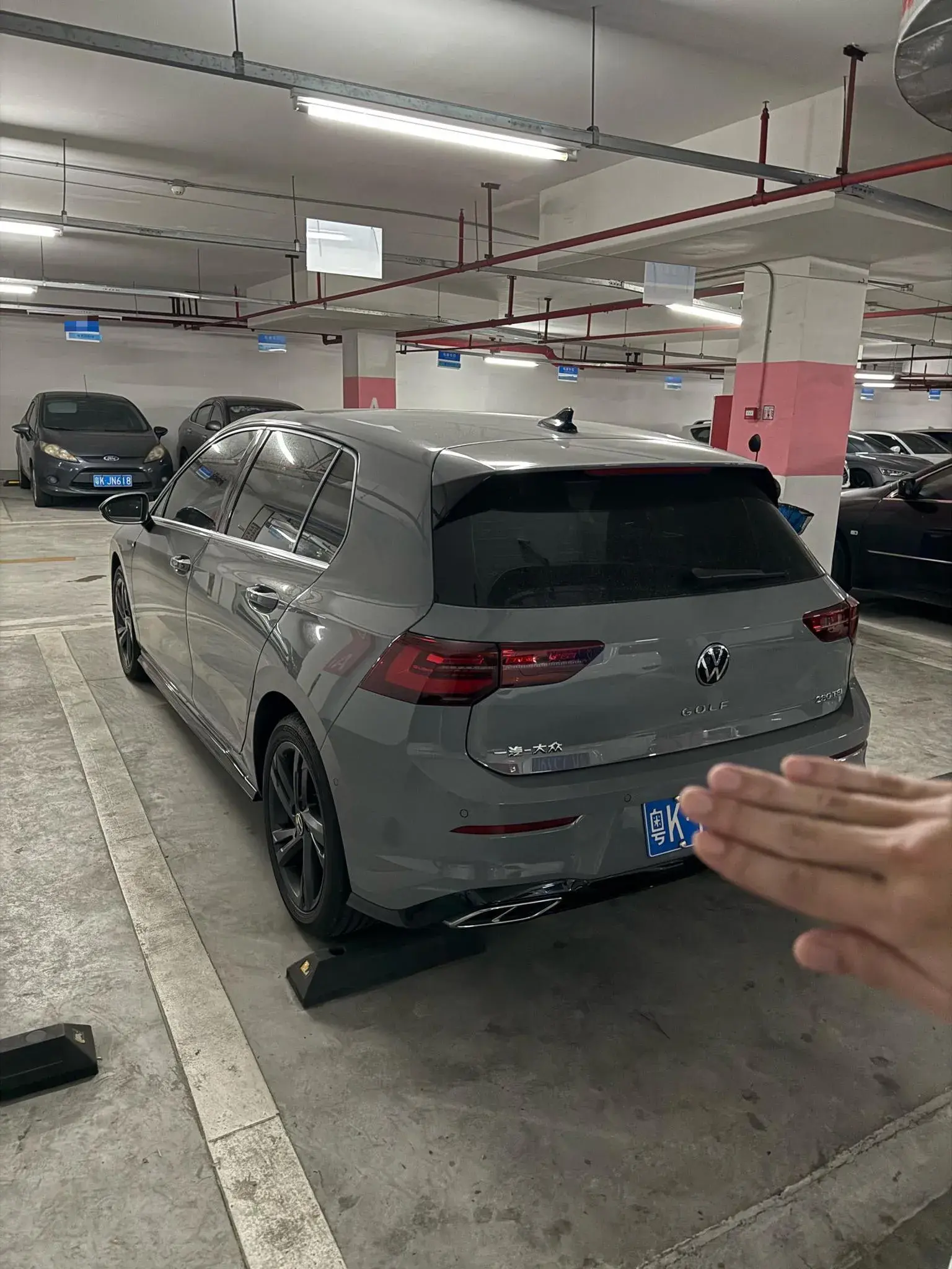 2023 VOLKSWAGEN GOLF thumbnail 3