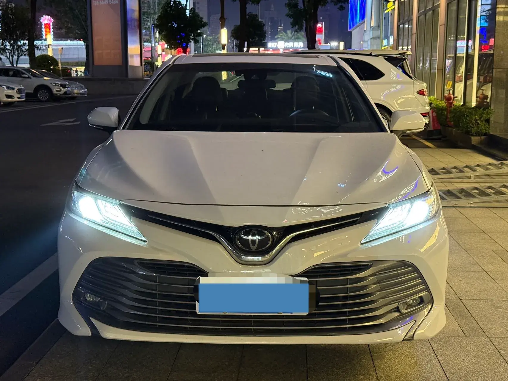 2019 TOYOTA CAMRY thumbnail 3