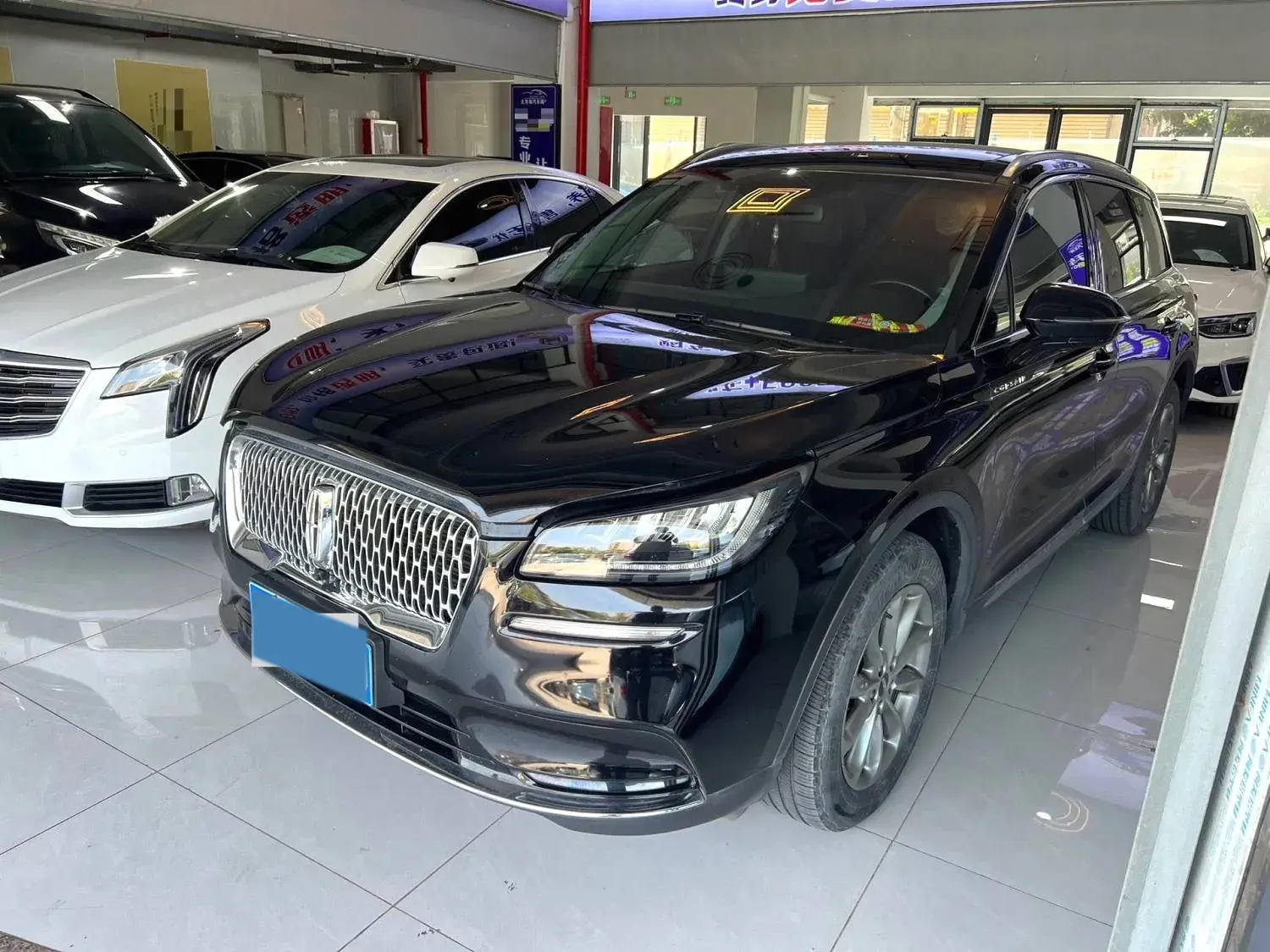 2021 LINCOLN CORSAIR view 1