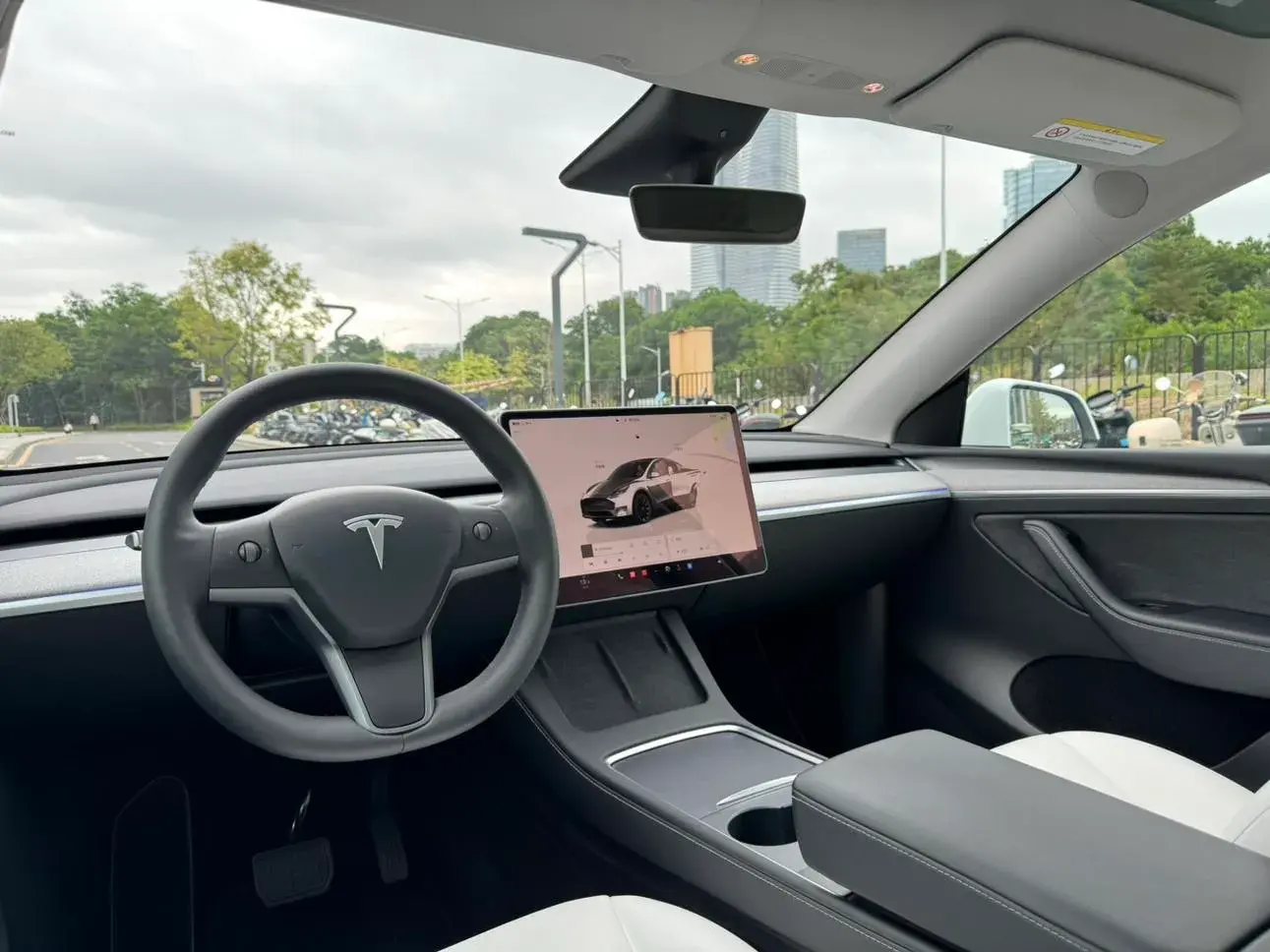 2023 TESLA MODEL thumbnail 2