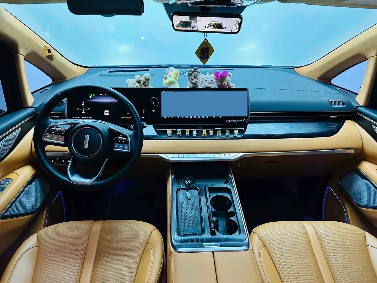 2024 Voyah ZhuiGuang 1.5T 136HP L4 PHEV 43KWH,autocango,china used car exporter,china ev exporter,chinese used car exporter,chinese used ev exporter