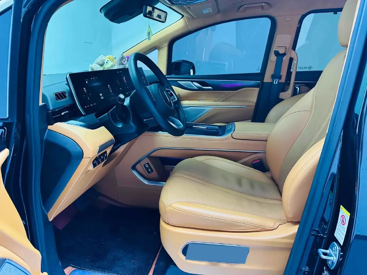 2024 Voyah ZhuiGuang 1.5T 136HP L4 PHEV 43KWH,autocango,china used car exporter,china ev exporter,chinese used car exporter,chinese used ev exporter