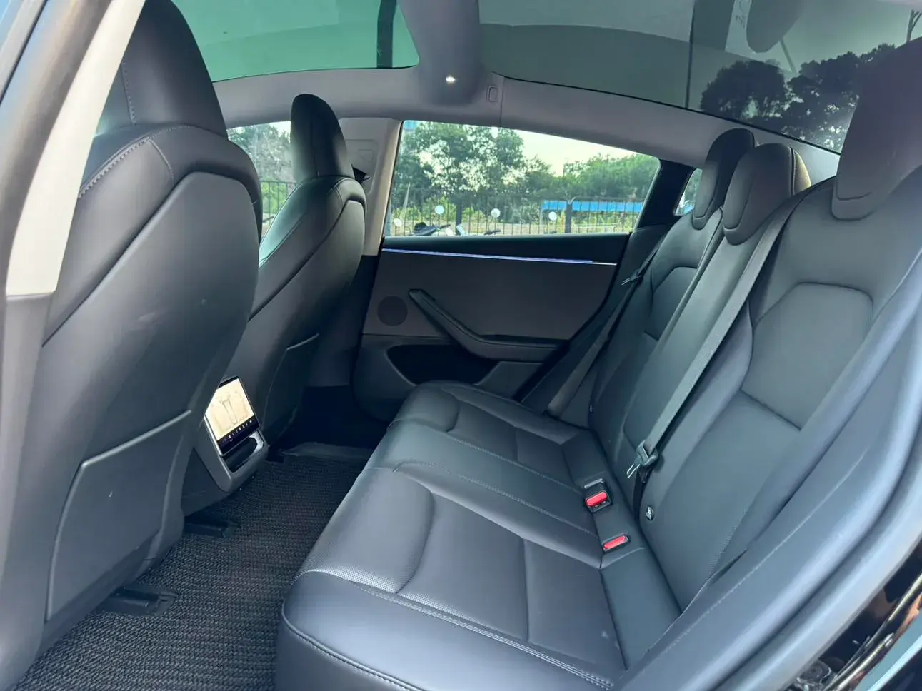 2023 TESLA MODEL thumbnail 3