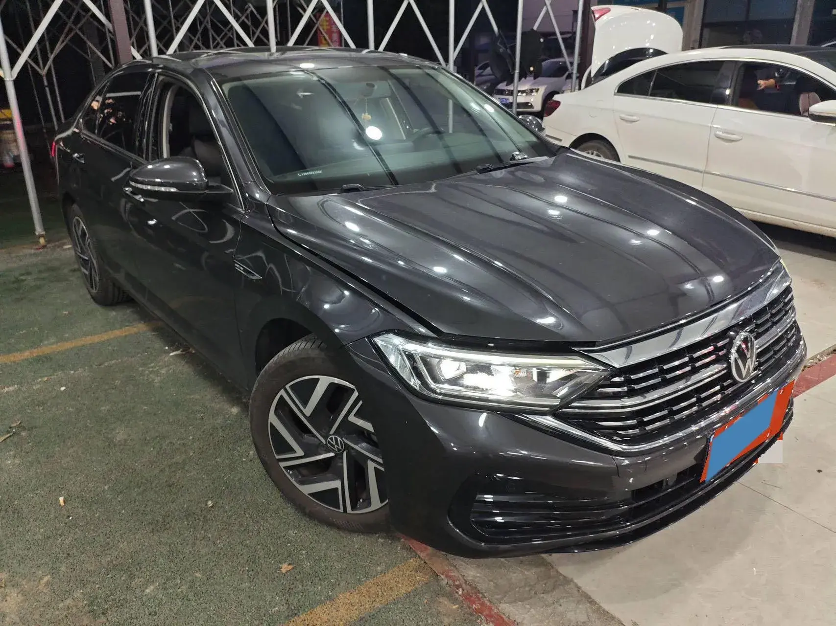 2023 VOLKSWAGEN SAGITAR thumbnail 2