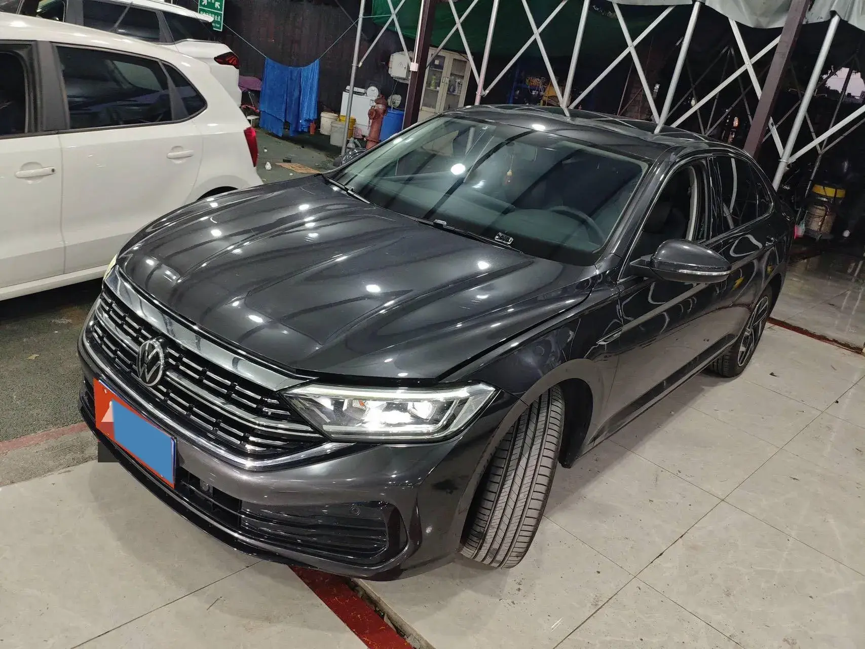 2023 VOLKSWAGEN SAGITAR view 1