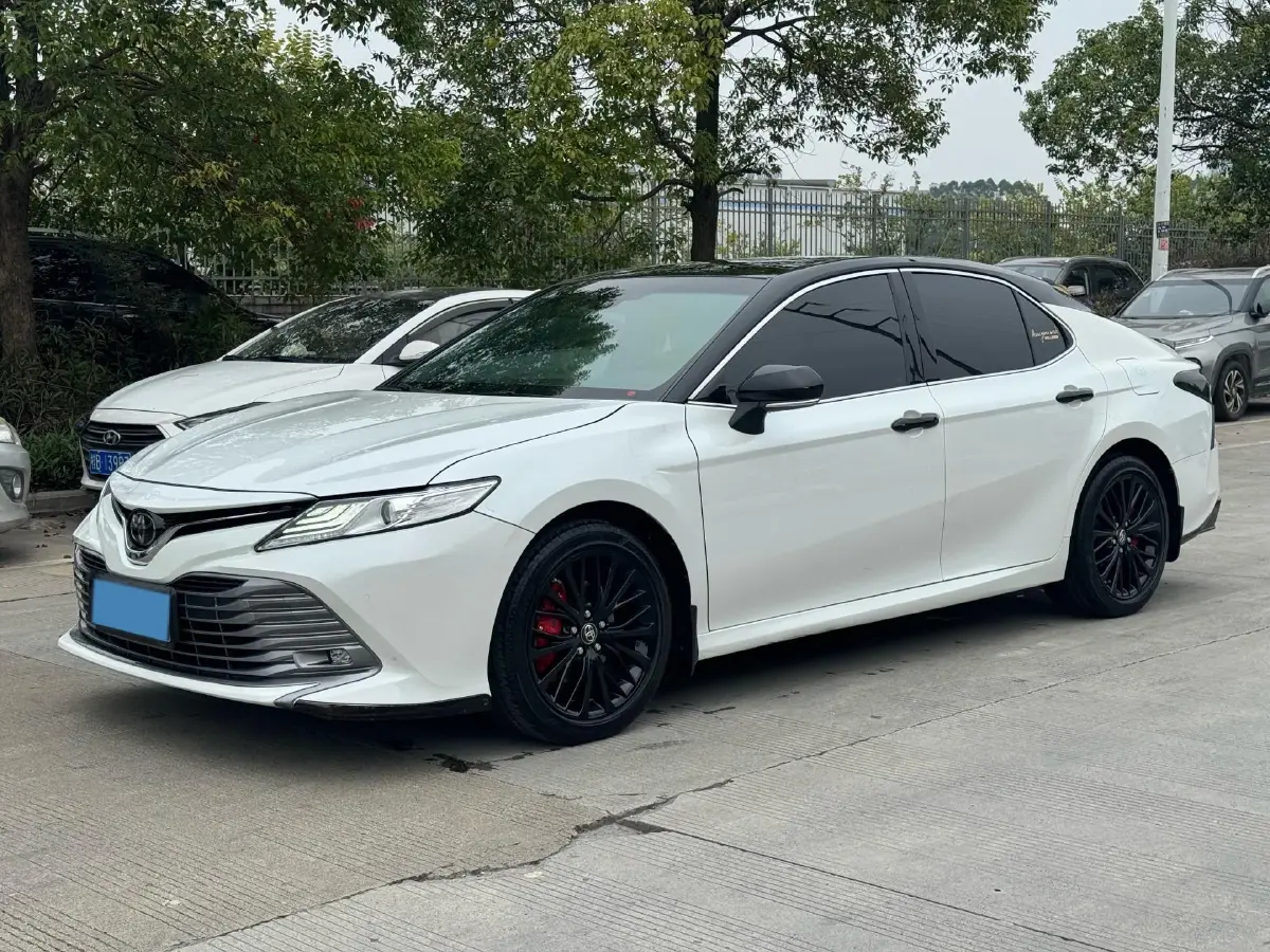 2019 Toyota Camry 2.5L 209HP L4 8AT 2019 Toyota Camry 2.5L 209HP L4 8AT