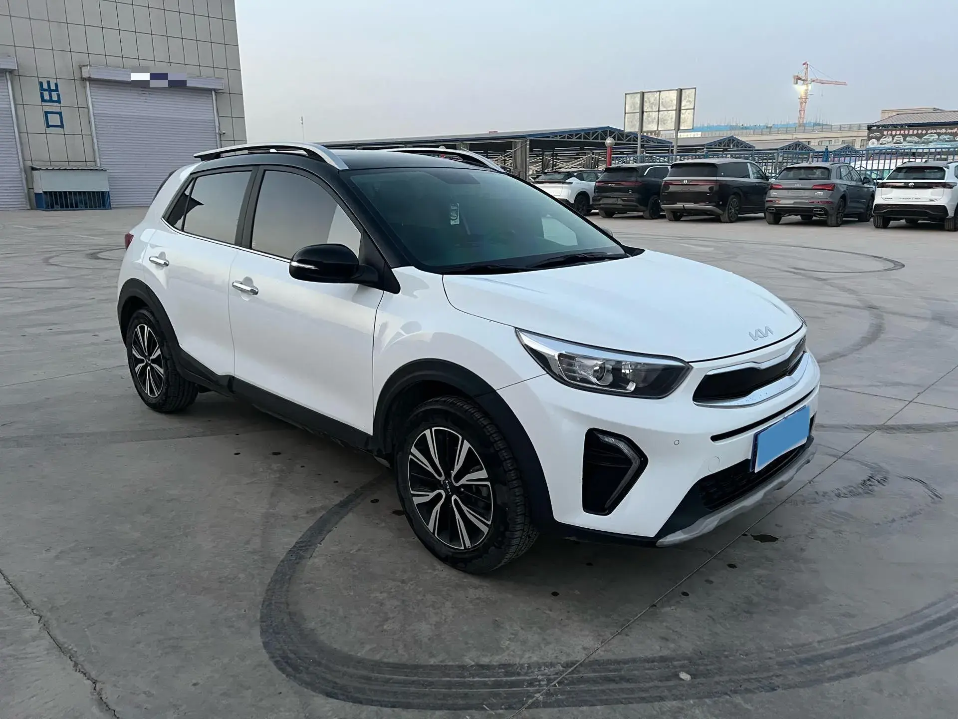 2021 KIA KX1 thumbnail 3