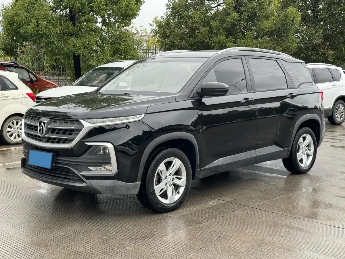 2018 BaoJun 530 1.5T 150HP L4 6MT