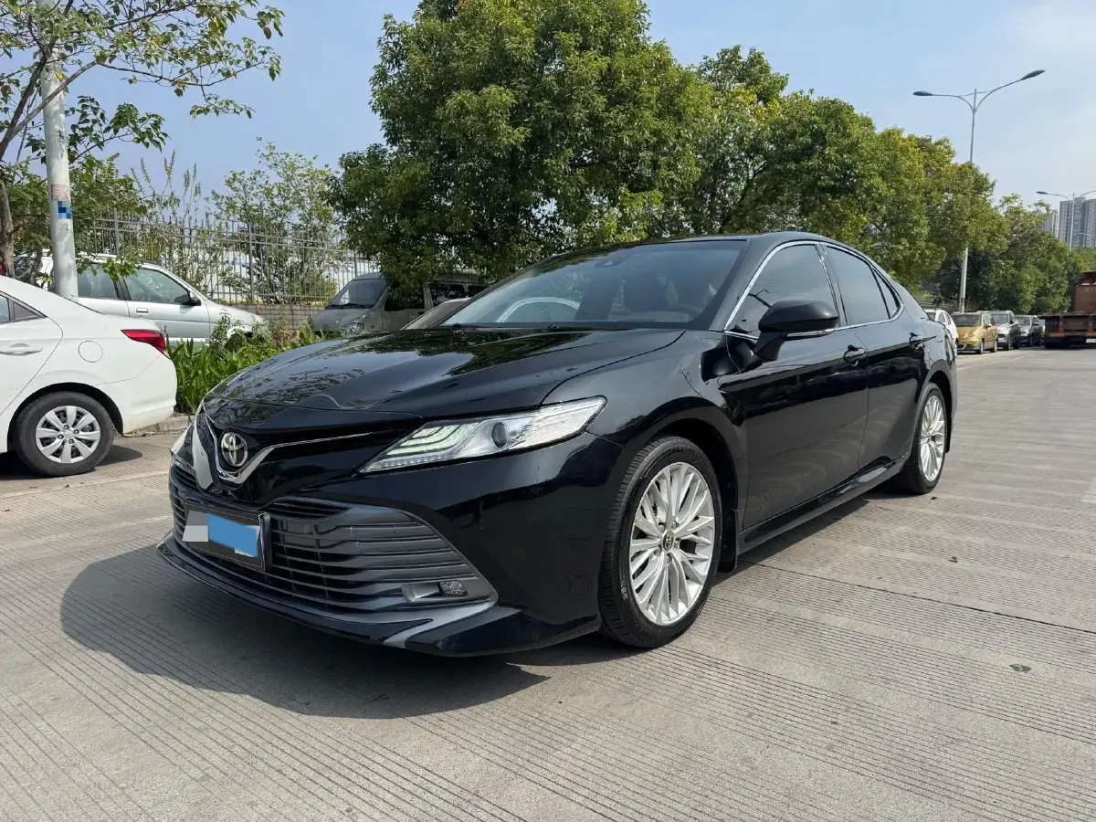 2018 Toyota Camry 2.5L 209HP L4 8AT