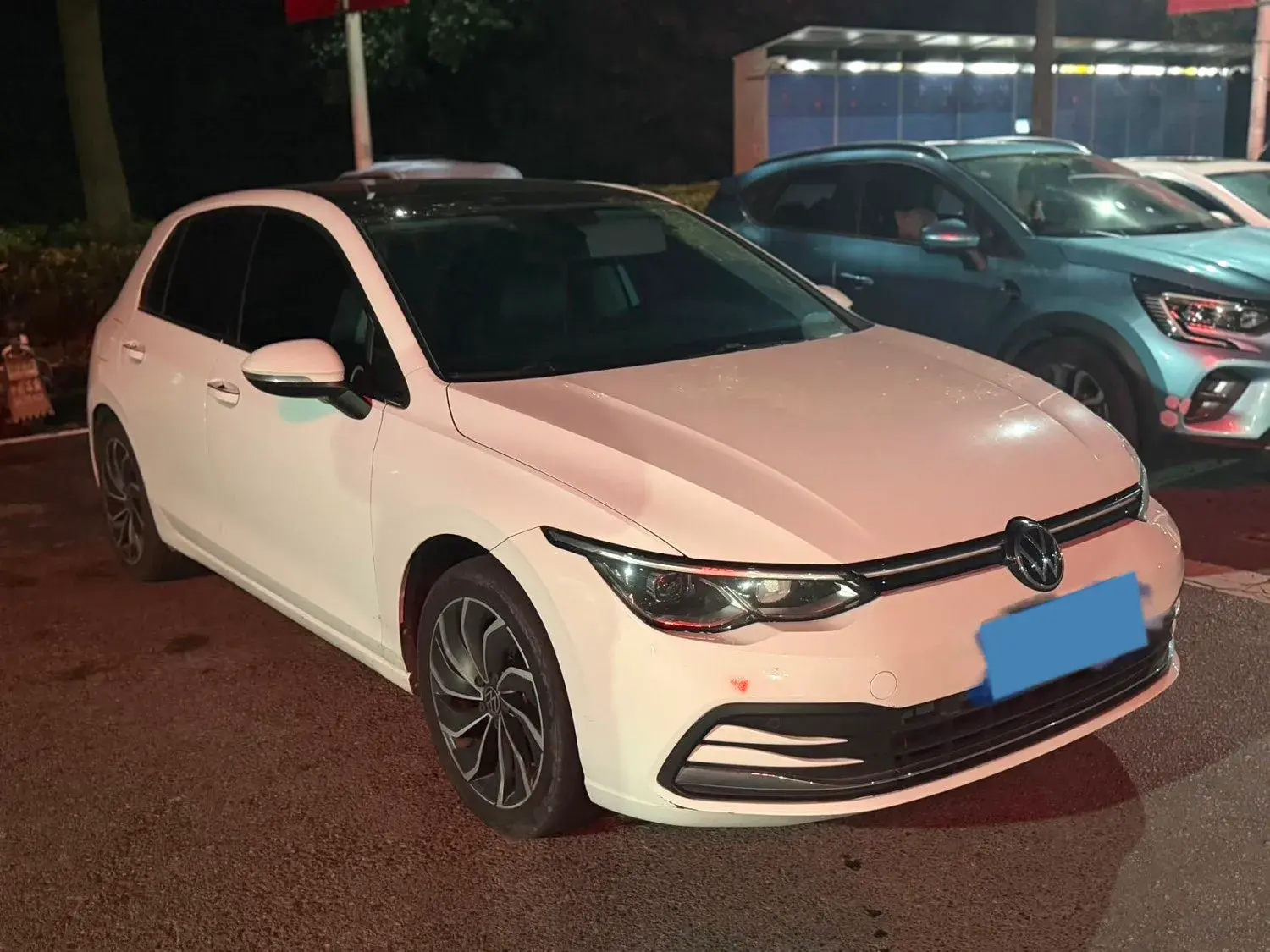 2021 VOLKSWAGEN GOLF thumbnail 3