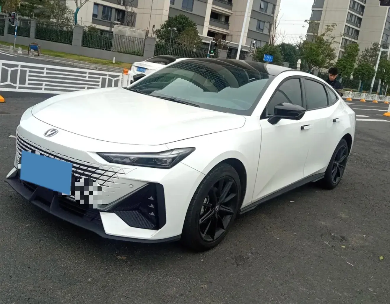 2022 CHANGAN UNI-V view 1