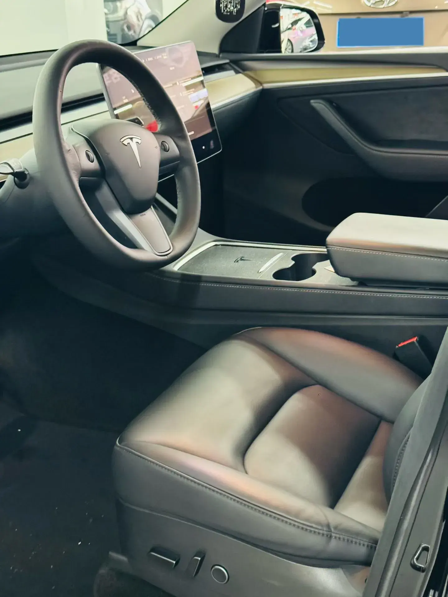 2022 TESLA MODEL thumbnail 3