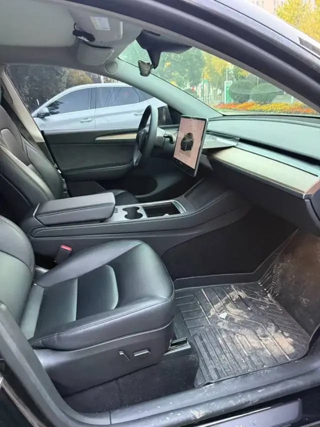 2022 TESLA MODEL thumbnail 3