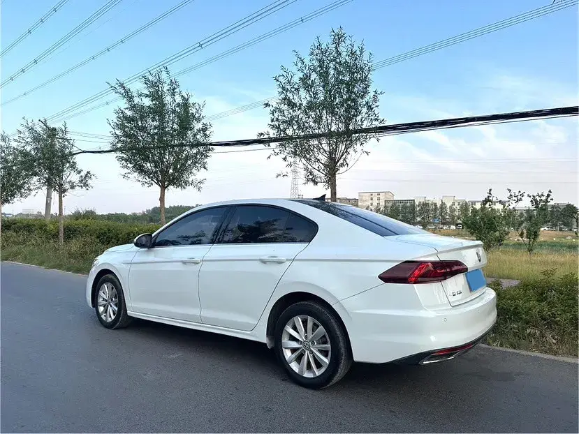 2020 VOLKSWAGEN BORA thumbnail 3